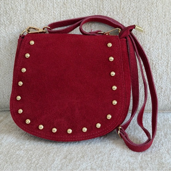 Persaman New York Red Suede Studded Crossbody Bag, Made in Italy - Picture 4 of 15